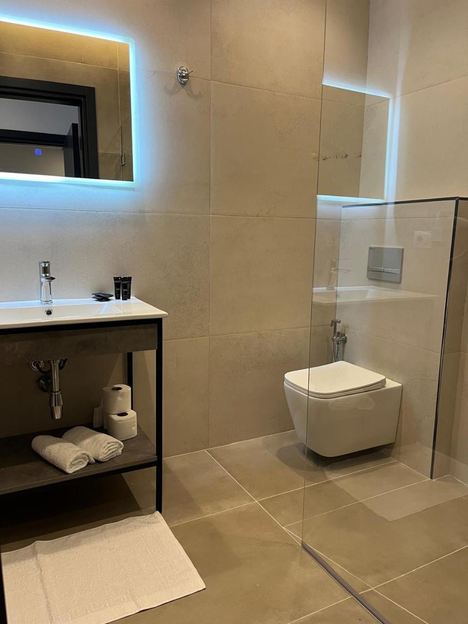 North Alb Hotel Shkodër Dış mekan fotoğraf